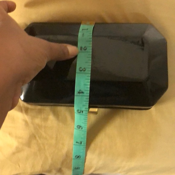 Black Patent clutch - Picture 5 of 7